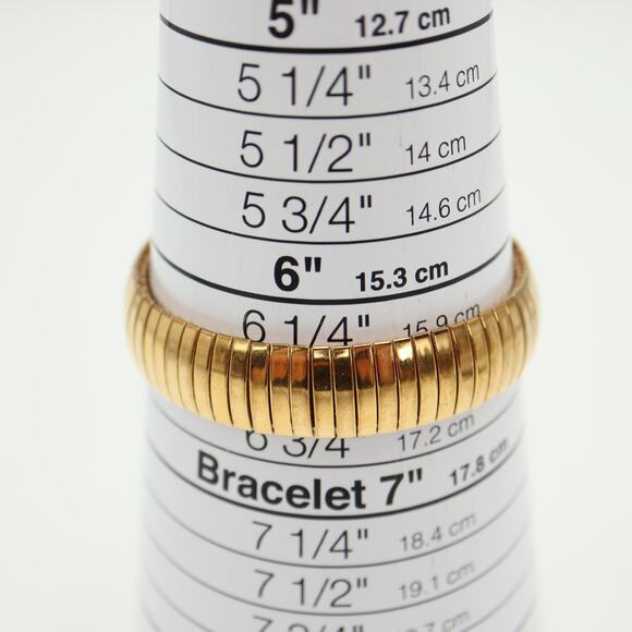 Caravelle by Bulova Gold Tone Watch 27mm Cream Date Expansion Band w New Battery - Picture 4 of 12